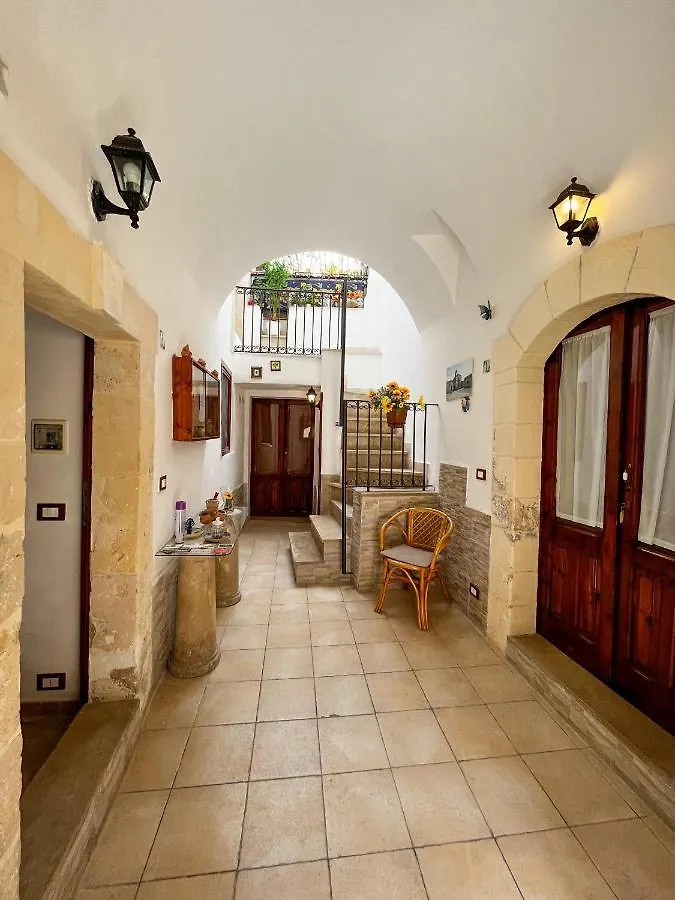 Guest house Trinacria'S Rooms Noto
